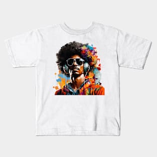 Afro listening music Kids T-Shirt